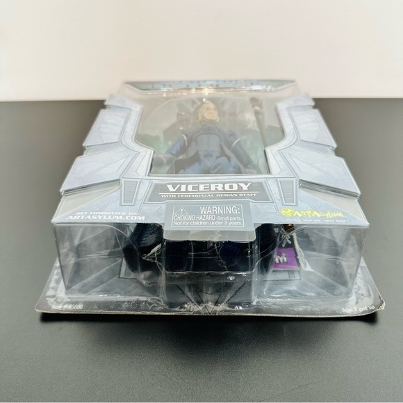 Star Trek Nemesis VICEROY with Ceremonial Reman Staff Art Asylum 2002 NEW SEALED - Picture 7 of 9